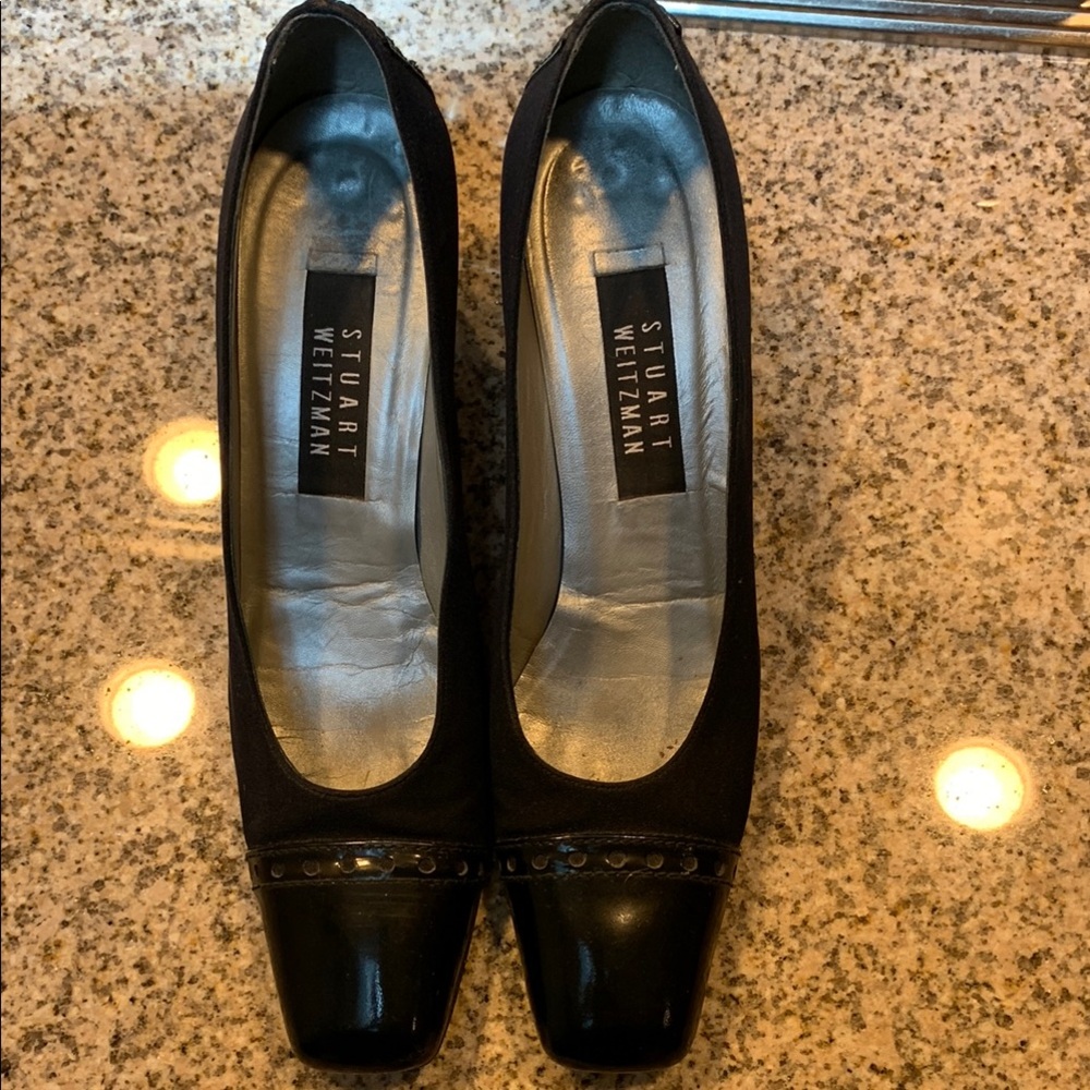 Stuart Weitzman Navy Satin and Patent Leather Heels 9AAAA